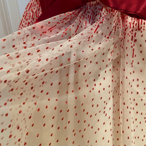 Dress - Picture 7 of 8